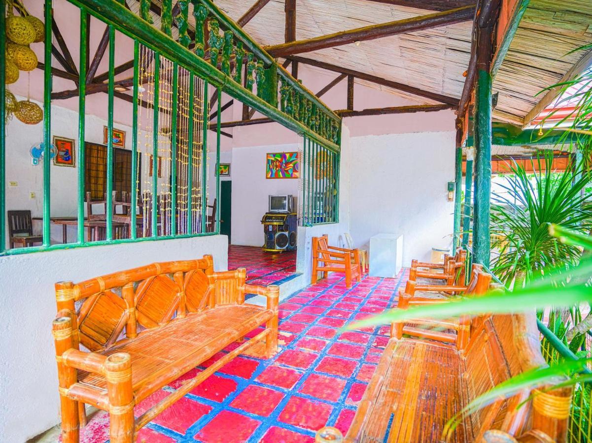 Oyo 875 Madhavi Beach Resort Balibago Dış mekan fotoğraf
