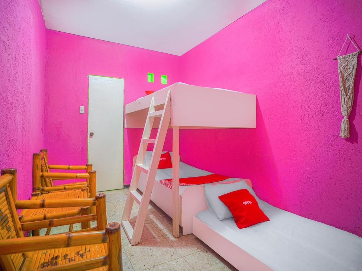 Oyo 875 Madhavi Beach Resort Balibago Dış mekan fotoğraf